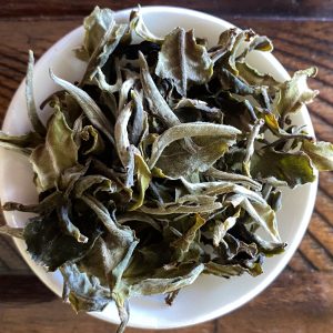 mudan white organic leaves